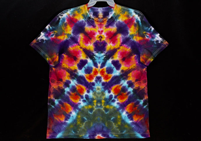 Men's reg. T shirt Large 2511 Pyramid design $80