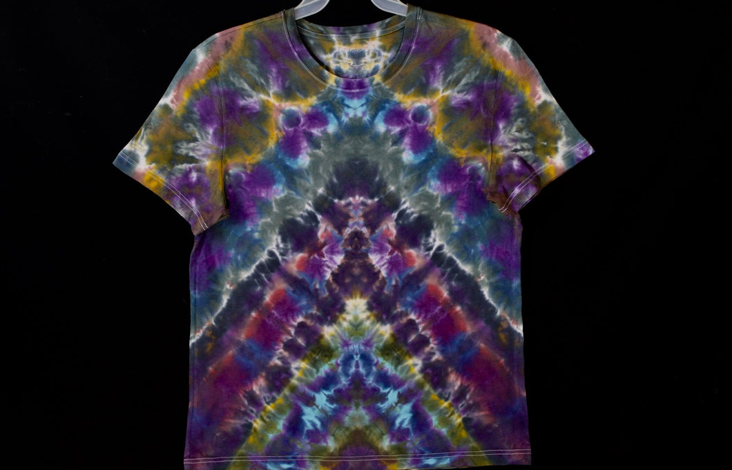 Reg. cotton T shirt Medium #2799  Pyramid design $80